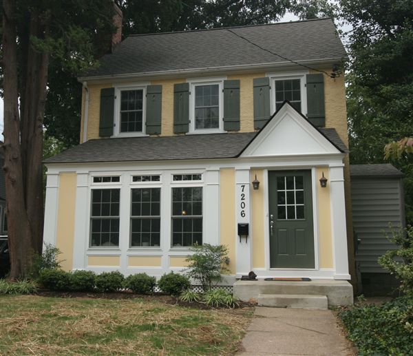 4 Bedroom &3 Bath, Walk 4 Blocks To EFC Metro, Best Yard In Town